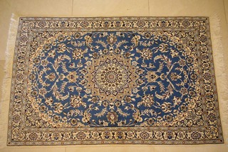 ペルシャ絨毯5 - ペルシャ絨毯・ギャッベ・キリム・絵画絨毯